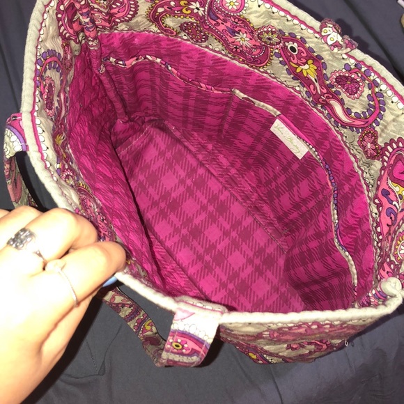 🎀Vera Bradley quilted small tote🎀 - Picture 4 of 5